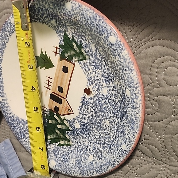 Holiday mountain lodge 8" plates and candle holders - Picture 9 of 9